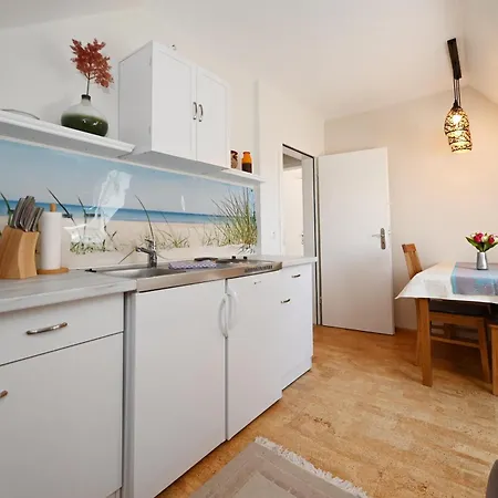 Neumann Trude Apartment *